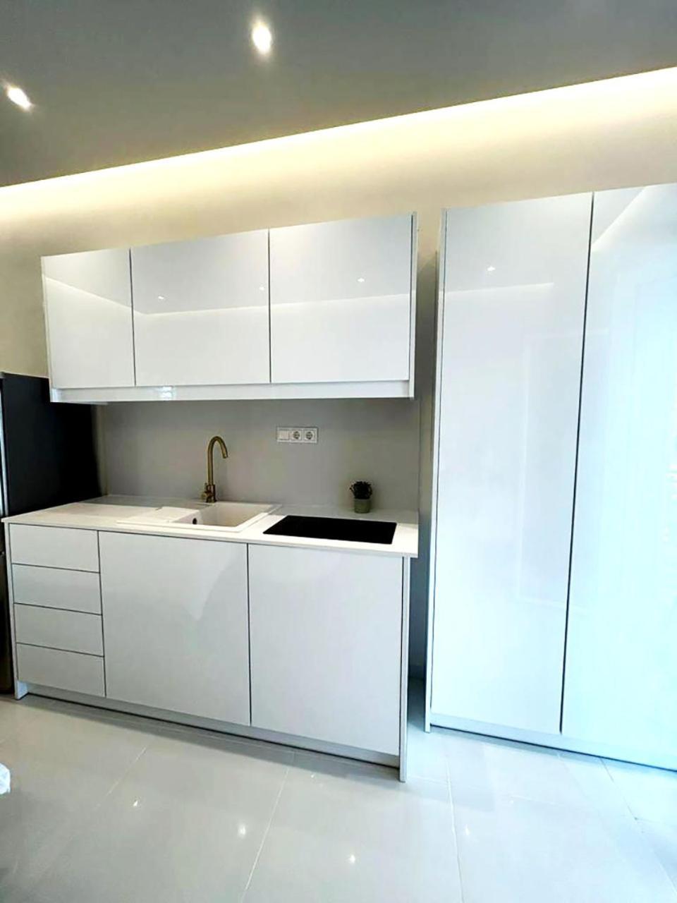 Boutique3436 Luxury Apartment Atena Exterior foto