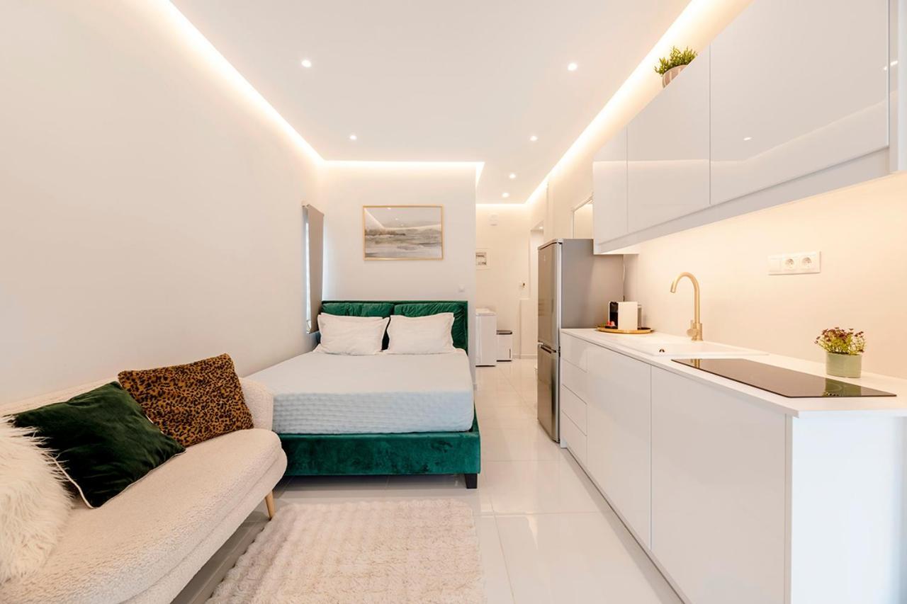 Boutique3436 Luxury Apartment Atena Exterior foto